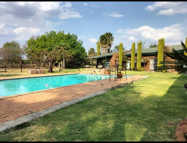 FARM FOR SALE IN HEKPOORT